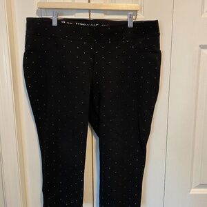 Women’s XL embellished capris